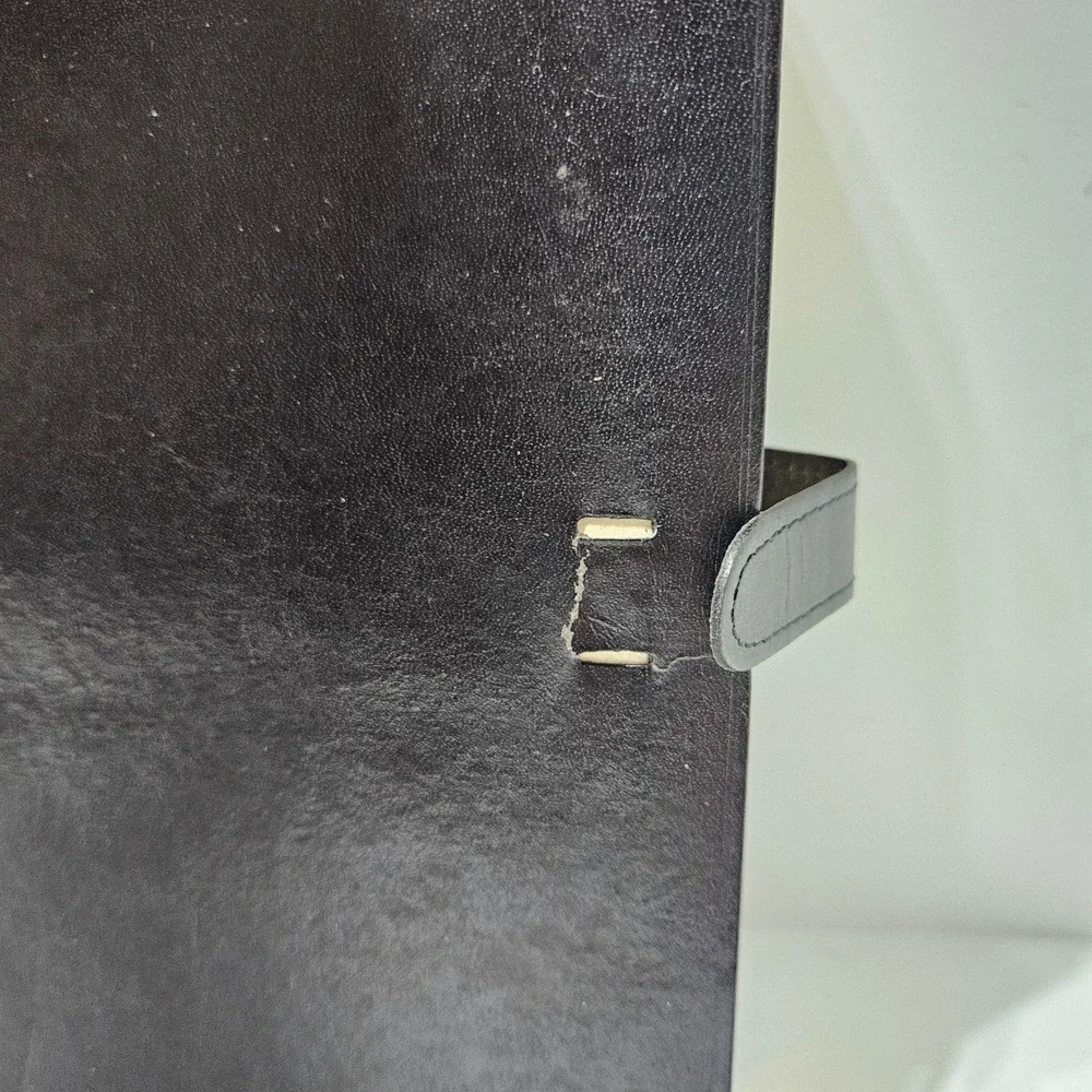 Holman Ultrathin Classic Bible New International Version Black Bonded Leather